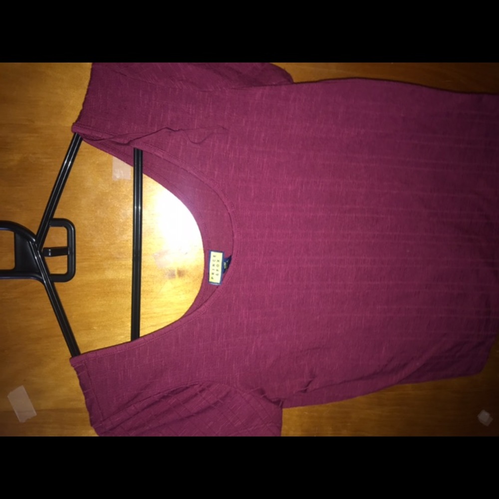 Women’s crop top